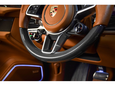 Porsche Panamera 4 Sport Turismo E-Hybrid