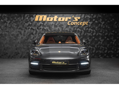 Porsche Panamera 4 Sport Turismo E-Hybrid