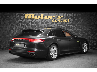 Porsche Panamera 4 Sport Turismo E-Hybrid