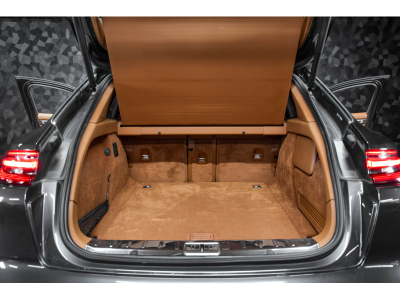 Porsche Panamera 4 Sport Turismo E-Hybrid