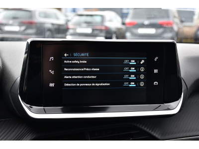 Peugeot 2008 1.2 PureTech Allure