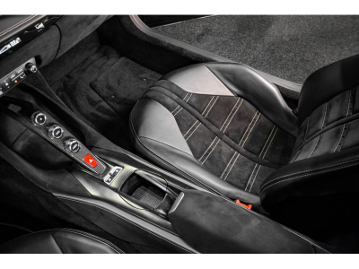 Ferrari 812 Superfast 6.5 V12 - GRIGIO SILVERSTONE