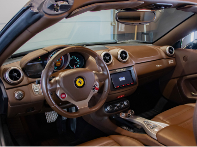 Ferrari California 4.3 V8 460 HP Nero Daytona / CarPlay / Magneride / 20