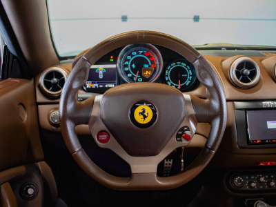 Ferrari California 4.3 V8 460 HP Nero Daytona / CarPlay / Magneride / 20