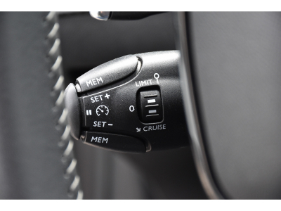 Peugeot 208 1.2 PureTech Allure EAT8