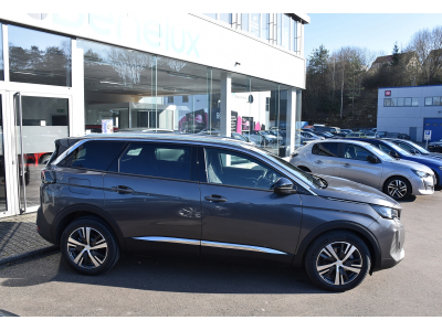Peugeot 5008 1.5 Blue HDI Allure EAT8