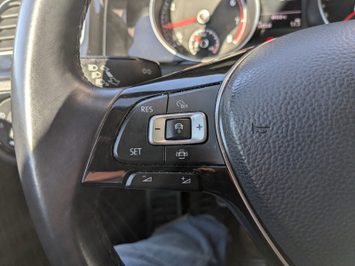 Volkswagen Golf 1.0 TSI JOIN GPS CARPLAY CAMERA APS AV/ARR