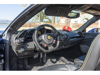 Ferrari 488 GTB LIFFT/CARBON/E-SEATS FULL