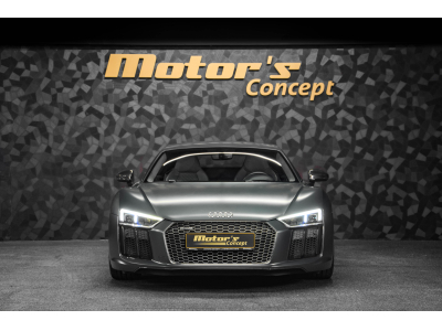 Audi R8 5.2 V10 + FSI COUPÉ S-TRONIC