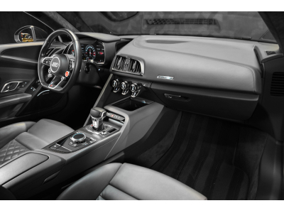 Audi R8 5.2 V10 + FSI COUPÉ S-TRONIC