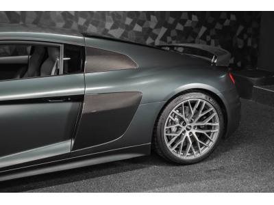 Audi R8 5.2 V10 + FSI COUPÉ S-TRONIC