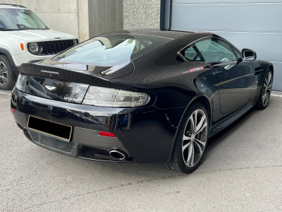 Aston Martin V12 Vantage FULL CARBON MANUAL REAR CAMERA MY2013