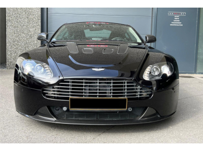 Aston Martin V12 Vantage FULL CARBON MANUAL REAR CAMERA MY2013