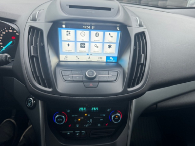 Ford Kuga FORD KUGA COOL&CONNECT LED NAVI SHZ LRH