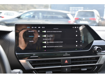 Citroën C4 X 1.2 PureTech Shine EAT8