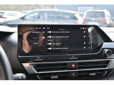 Citroën C4 X 1.2 PureTech Shine EAT8