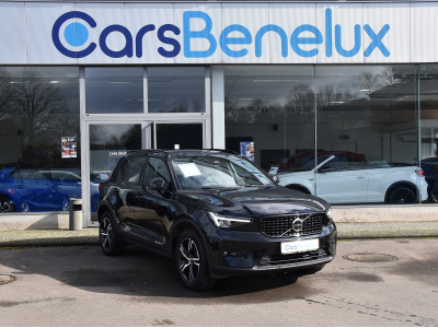 Volvo XC40 2.0 B4 MHEV PLUS DARK