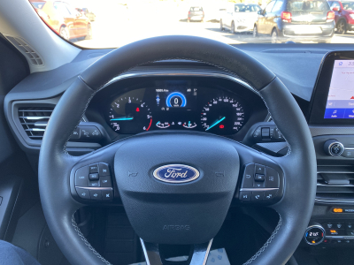 Ford Focus 1,5d EcoBlue Titanium Business Clipper 120cv 16.500km !