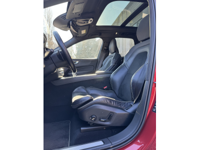 Volvo XC60 T8 R-Design Twin Engine eAWD Geartronic
