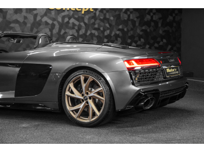 Audi R8 Spyder RWD - 5.2 V10 FSI