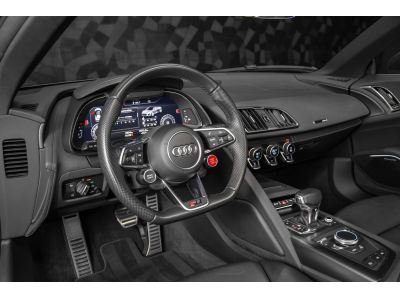 Audi R8 Spyder RWD - 5.2 V10 FSI