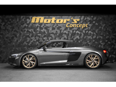 Audi R8 Spyder RWD - 5.2 V10 FSI