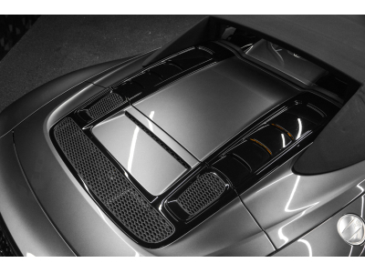 Audi R8 Spyder RWD - 5.2 V10 FSI