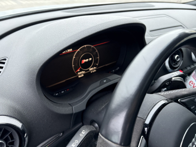 Audi RS3 Sportback 2.5 TFSi Quattro S-Tronic/19/ECHAPPEMENT CLAPET/ PANO/ CARBONE/