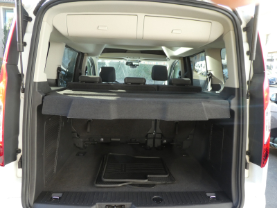 Ford Tourneo Connect TDCi 120 Auto. Titanium