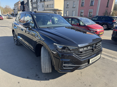 Volkswagen Touareg 3.0 TDI R-line FULL BLACK