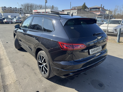 Volkswagen Touareg 3.0 TDI R-line FULL BLACK