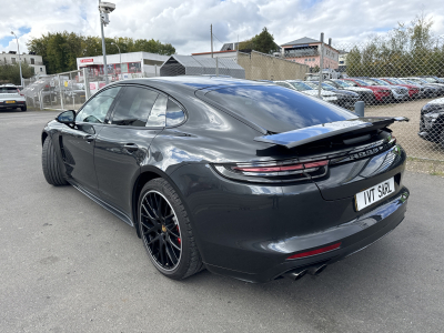 Porsche Panamera V8 TURBO 550CV