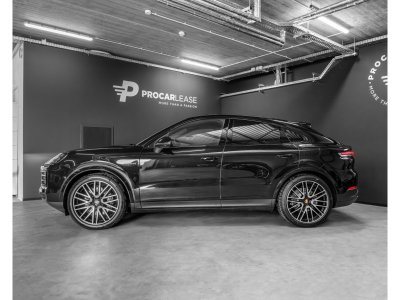 Porsche Cayenne Coupe FACELIFT E-Hybrid / PANORAMA / ACC / 360° / CHRONO