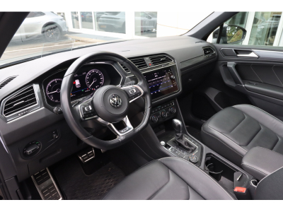 Volkswagen Tiguan 2.0TDI/R-LINE/4 Motion/PANO/HUD/20/AHK/360°/Leder