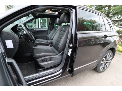 Volkswagen Tiguan 2.0/R-LINE/PANO/HUD/20/AHK/360°/4MOTION/LEDER