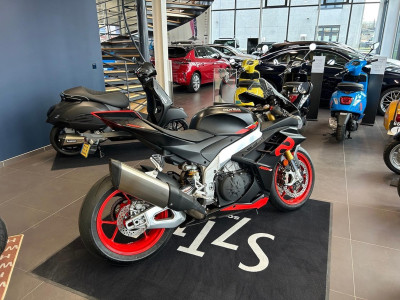 Aprilia RSV4