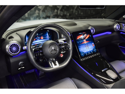 Mercedes-Benz SL 63 AMG 4 MATIC +