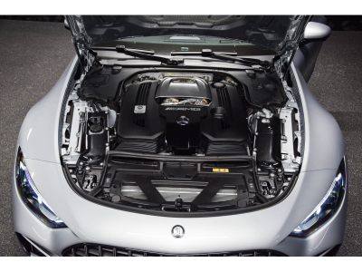 Mercedes-Benz SL 63 AMG 4 MATIC +
