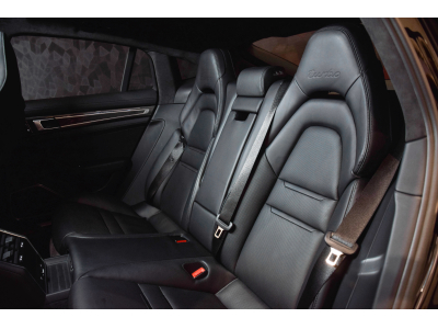Porsche Panamera Turbo V8