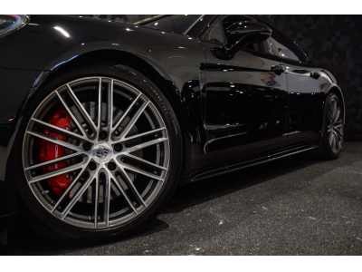 Porsche Panamera Turbo V8