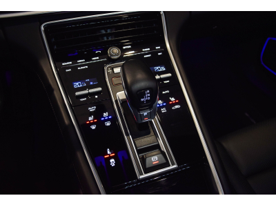 Porsche Panamera Turbo V8