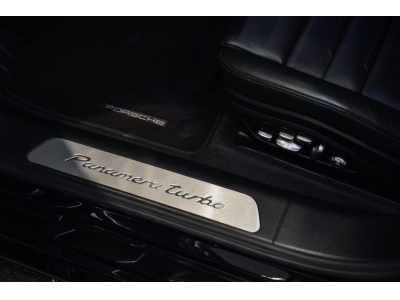 Porsche Panamera Turbo V8