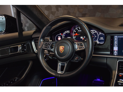 Porsche Panamera Turbo V8