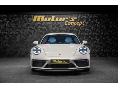 Porsche 992 Carrera GTS 
