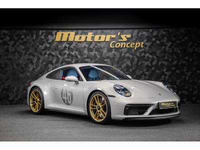 Porsche 992 Carrera GTS 