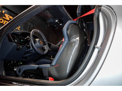 Porsche 992 Carrera GTS 