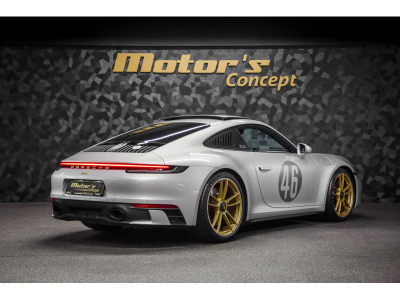 Porsche 992 Carrera GTS 