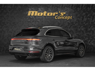 Porsche Macan S