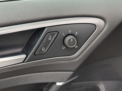 Volkswagen Golf 1.0 TSI COMFORTLINE ATTELAGE CAMERA CARPLAY