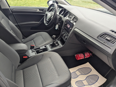 Volkswagen Golf 1.0 TSI COMFORTLINE ATTELAGE CAMERA CARPLAY